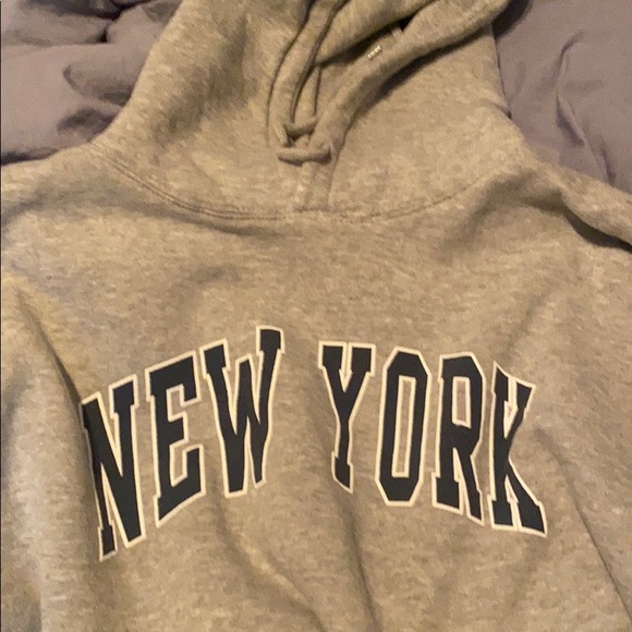 Brandy Melville boyfriend hoodie - Picture 3 of 3